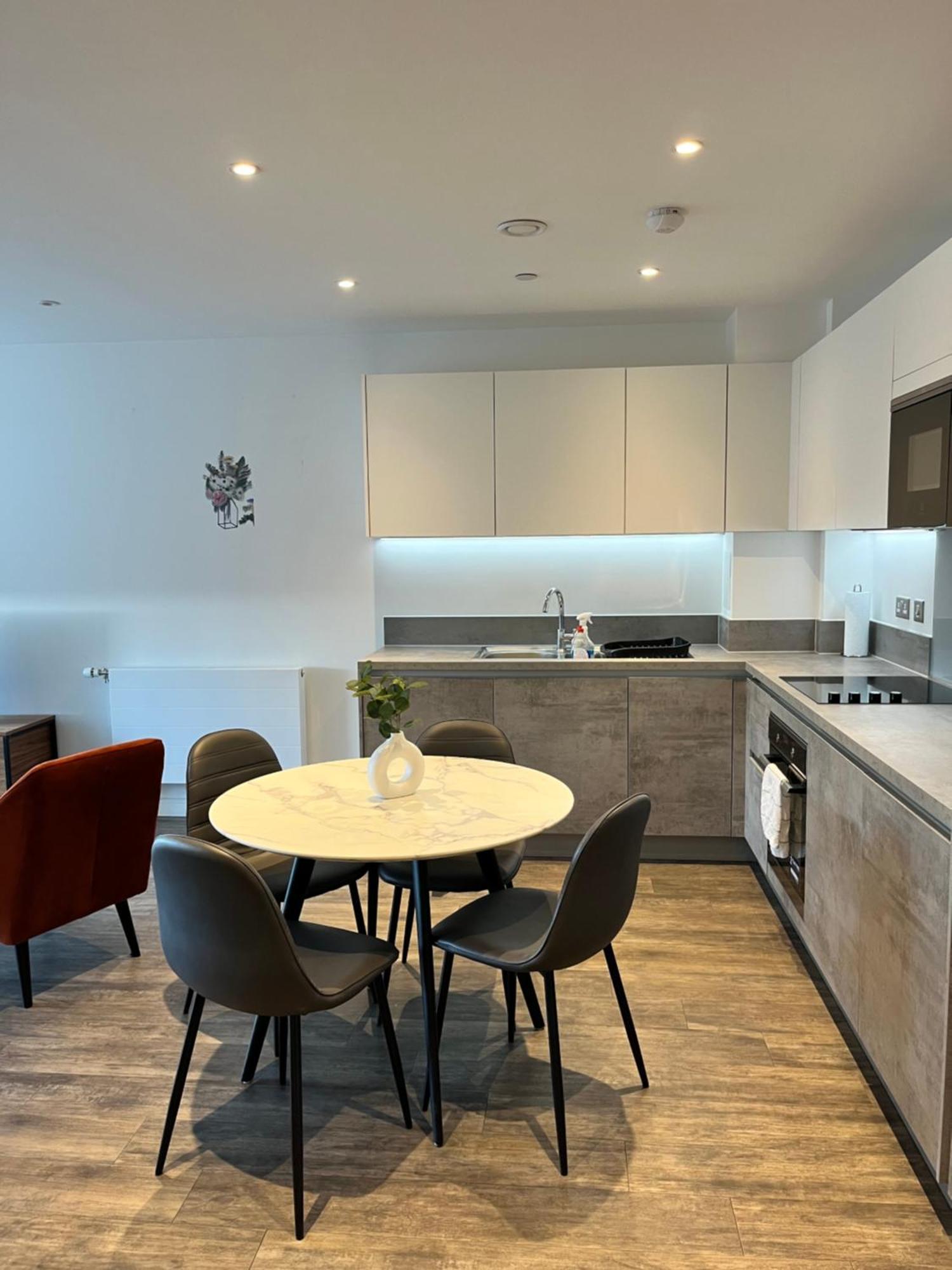 One Bedroom Apartment Баркінг Екстер'єр фото